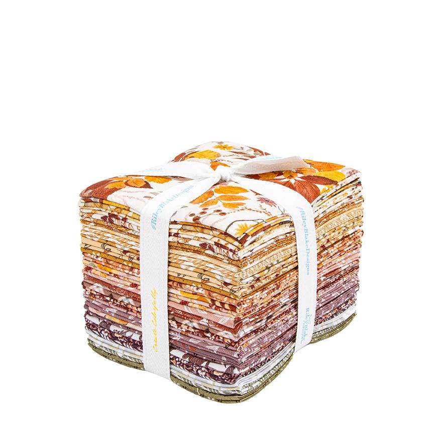 This Fat Quarter precut bundle includes 27 pieces from the Evening on the Prairie collection by Modern Prairie for Riley Blake Designs.
- 18"x22"