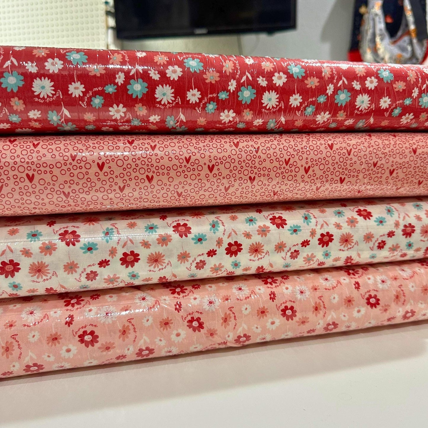 Fabric Floral/Valentines: Collection You & Me from Riley Blake