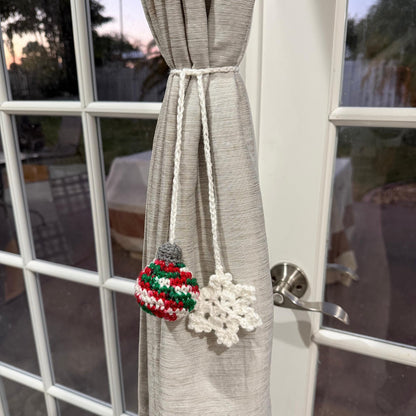 Crochet Christmas Curtain Tieback