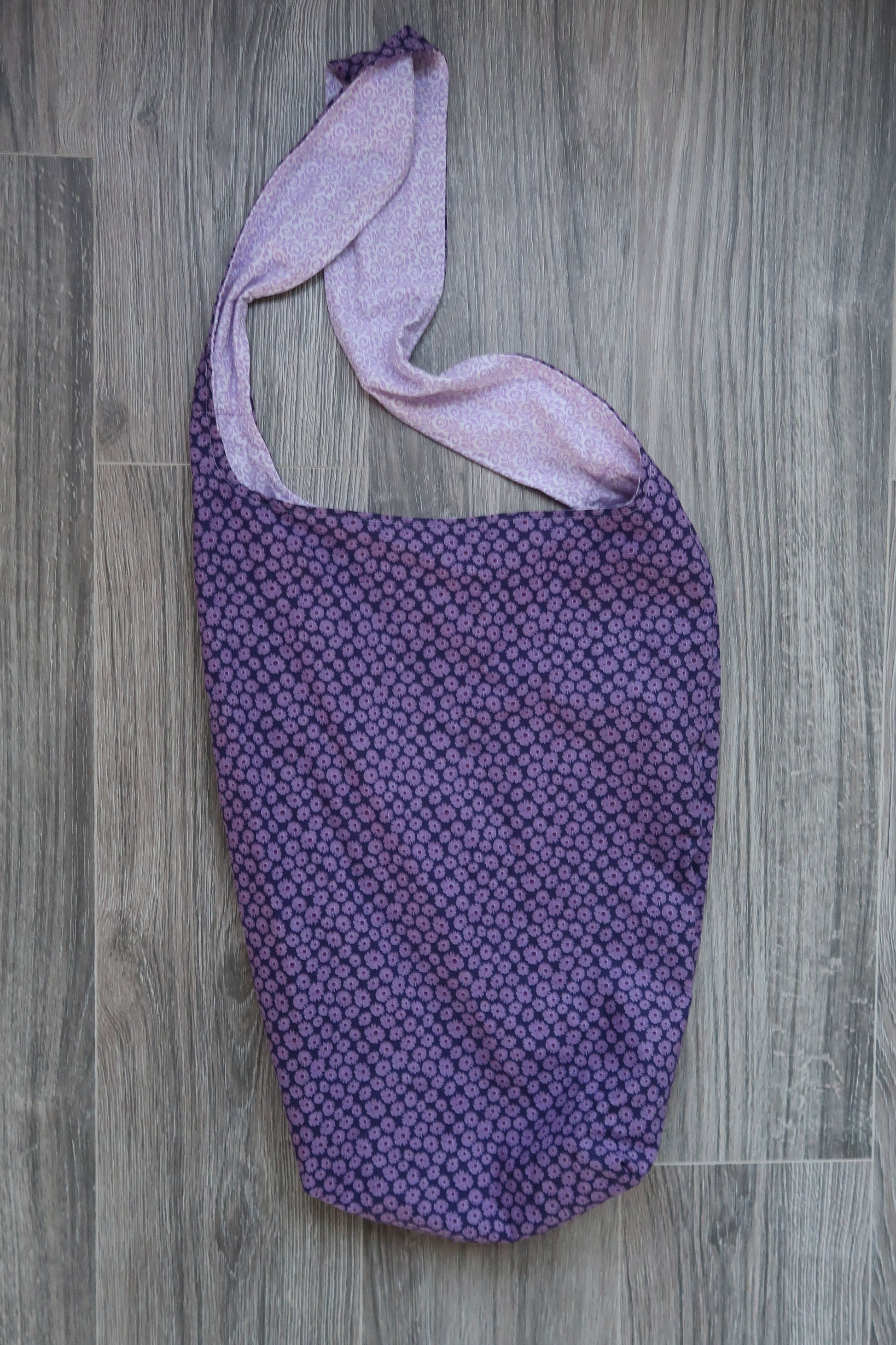 Yoga mat bag cotton fabric Purple flower patterned with a strap, interior lining lighter purple floral pattern 